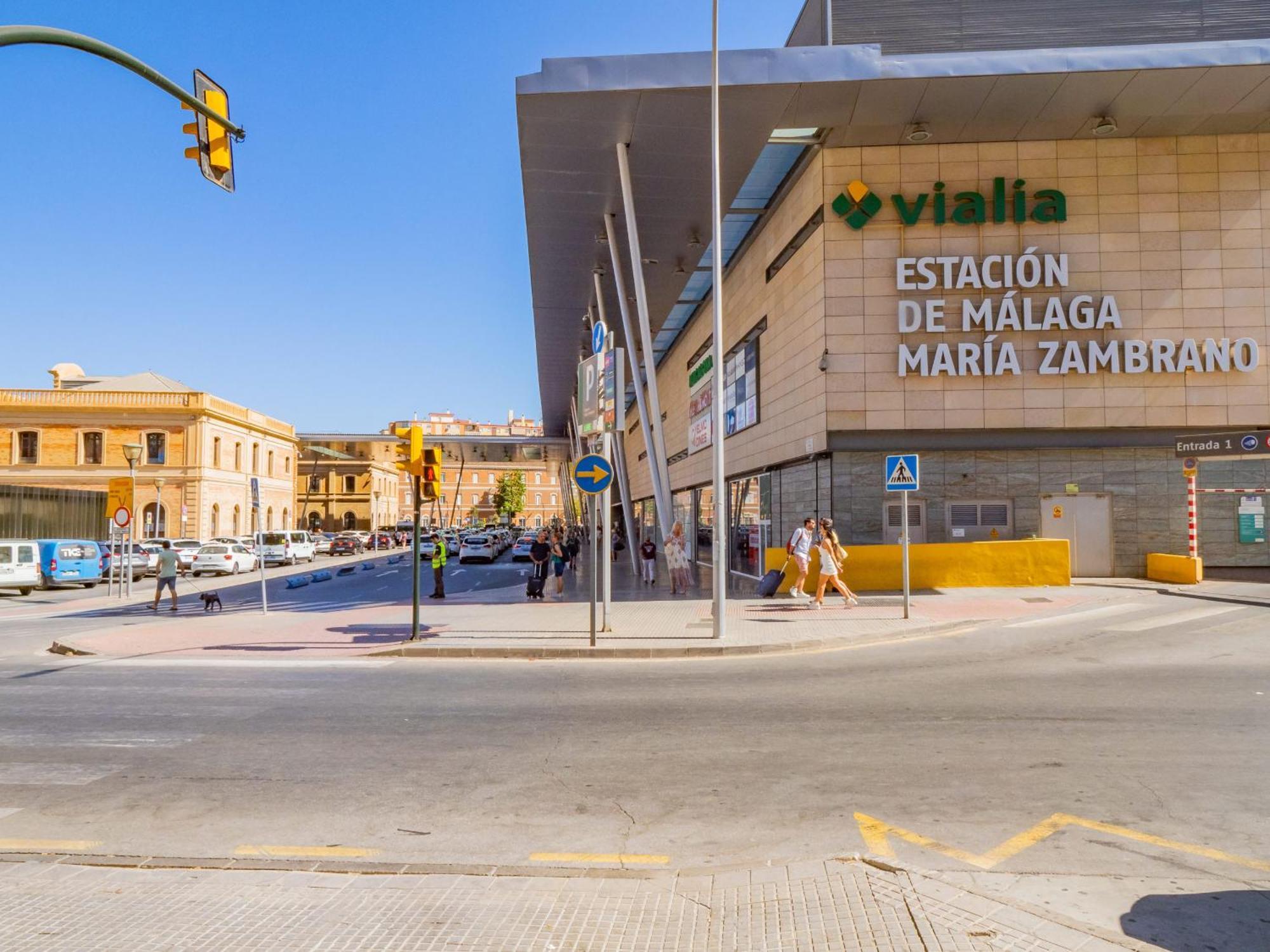 Cubo'S La Union Apartment Pool & Parking Malaga Exterior photo